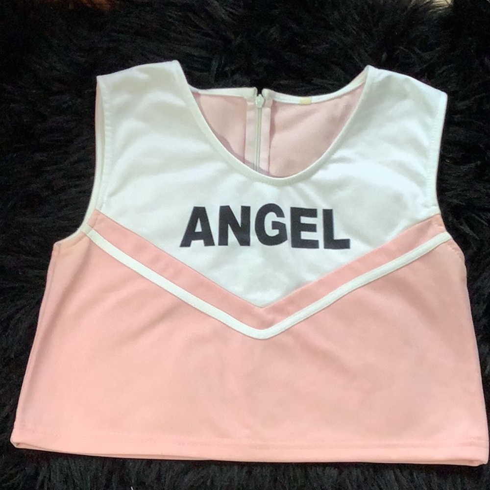 Cropped graphic tank!